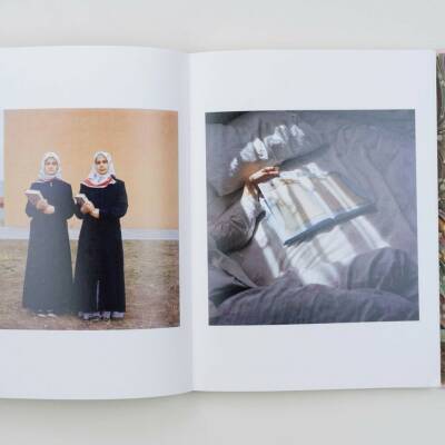 サイン入 Hafiz Sabiha Cimen Hafiz, Collector's Edition — Red Hook Editions