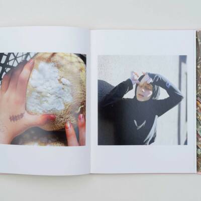 Sabiha Çimen: Hafiz (signed) - Bookshop Anzenberger Gallery